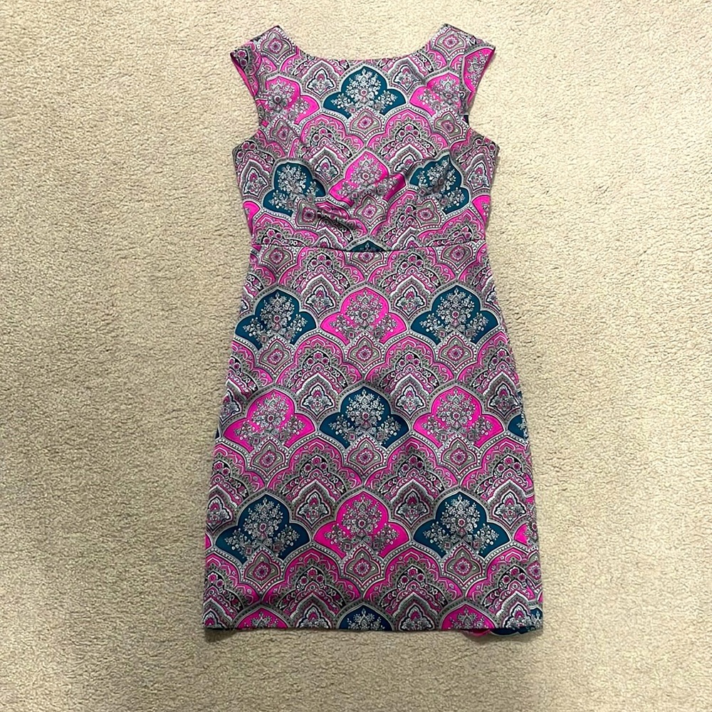 Limited - pink medallion paisley floral print sheath dress - knee length